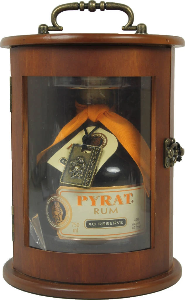 Pyrat XO Reserve 0,7 Liter Laterne Giftpack 2013 1 Pyrat XO Reserve 0,7 Liter Laterne Giftpack 2013